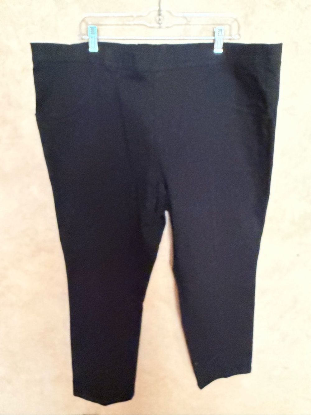 Just My Size Black cropped pants size 3x summer casual